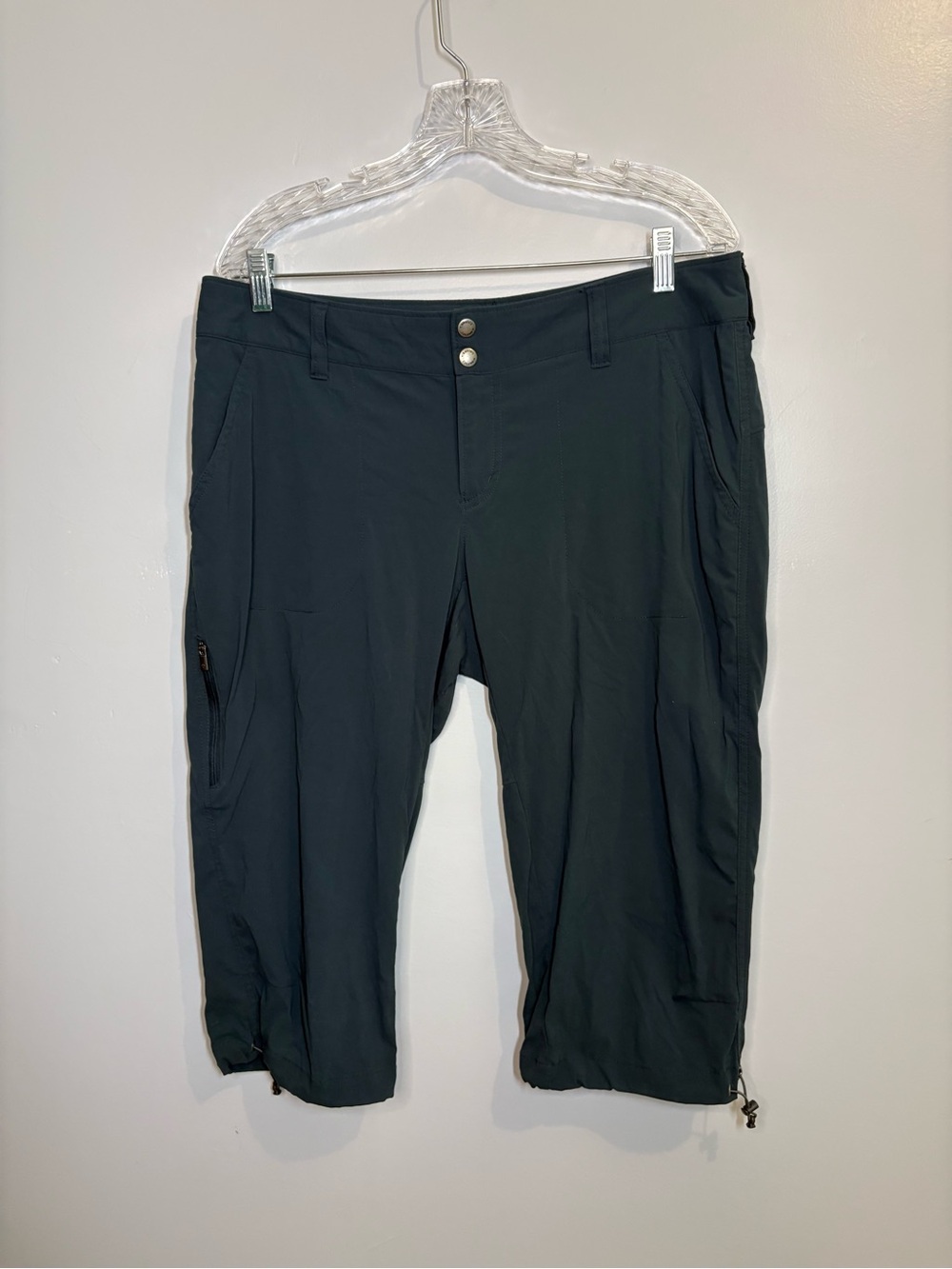 Columbia Cargo Capri Pants Women's 12 Gray Gorpcore Activewear Hiking Active